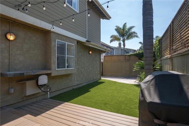 2017 Curtis Ave Unit B, Redondo Beach, CA 90278 - view of yard with a wooden deck