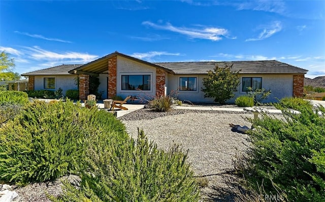 15381 Otomian Rd, Apple Valley, CA 92307 - view of front facade with stucco siding