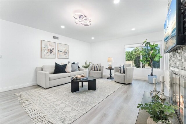 2086 N Mori Ln, Orange, CA 92867 - photo 5