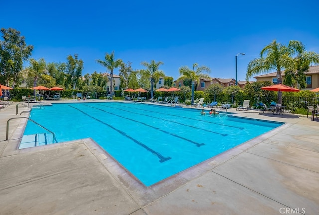 373 W Pebble Creek Ln, Orange, CA 92865 - community pool with a patio