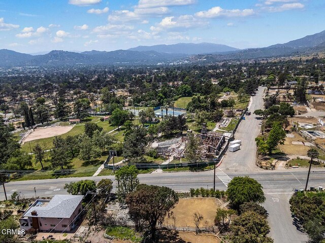 900 E Mount Curve Ave, Altadena, CA 91001 - photo 16