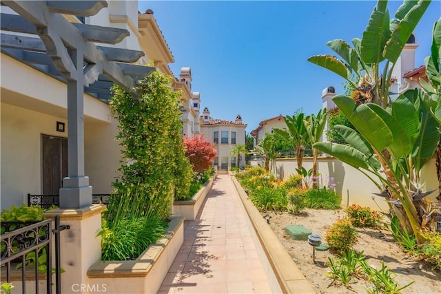 332 Allendale Rd Unit 5, Pasadena, CA 91106 - view of home's community
