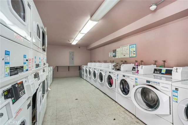 450 E 4th St Unit 419, Santa Ana, CA 92701 - shared laundry room with independent washer and dryer and stacked washer / drying machine