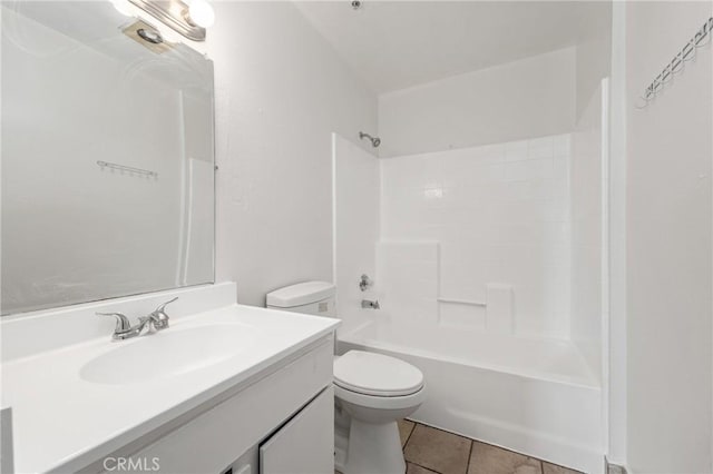 450 E 4th St Unit 419, Santa Ana, CA 92701 - full bath featuring vanity, tile patterned floors, and shower / tub combination