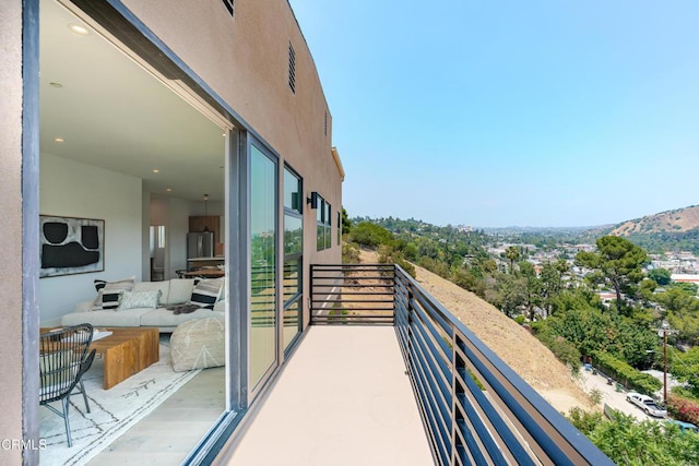 3874 W Point Dr, Los Angeles, CA 90065 - view of balcony