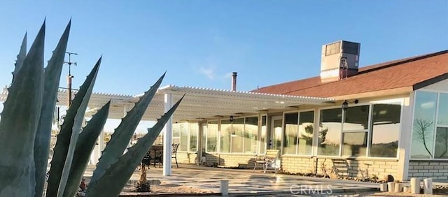 61975 La Brisa Dr, Joshua Tree, CA 92252 - view of patio with a pergola