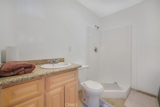 61975 La Brisa Dr, Joshua Tree, CA 92252 - full bath featuring tiled shower and vanity