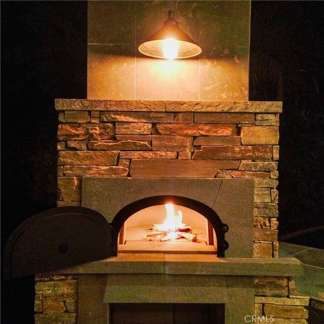 1073 Peter Christian Cir, Corona, CA 92881 - detailed view of arched walkways