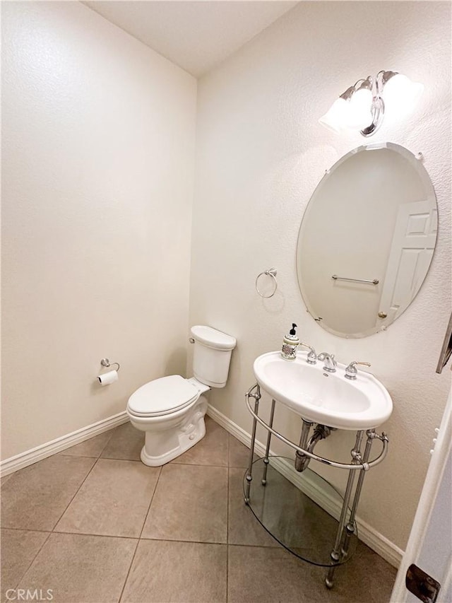 1073 Peter Christian Cir, Corona, CA 92881 - bathroom featuring tile patterned floors