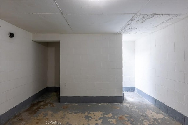1915 Volk Ave, Long Beach, CA 90815 - view of finished below grade area