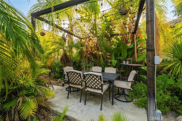 30050 Cabo Del Oeste, Highland, CA 92346 - view of patio featuring outdoor dining space