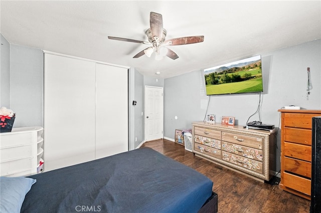 25969 Magnifica Ct, Moreno Valley, CA 92551 - bedroom with wood finished floors, a closet, and ceiling fan