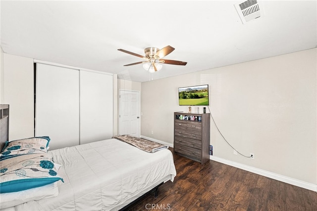 25969 Magnifica Ct, Moreno Valley, CA 92551 - bedroom featuring dark wood-style flooring, a closet, and ceiling fan