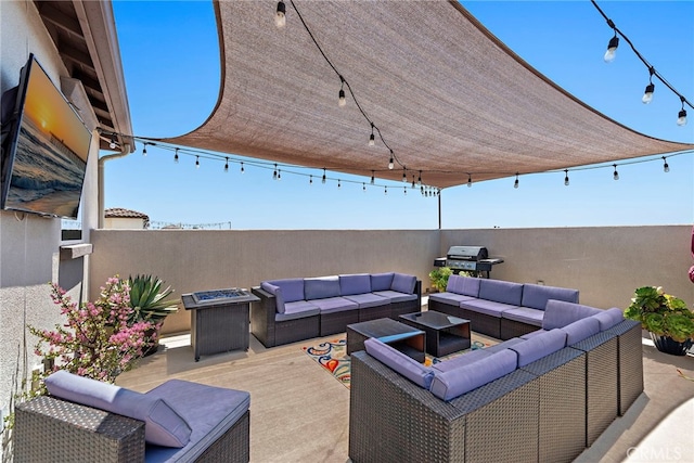 527 S Motif St, Anaheim, CA 92805 - view of patio featuring an outdoor living space and area for grilling