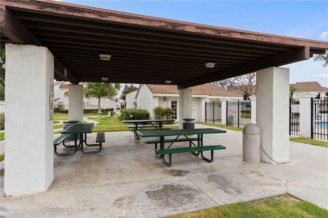 9765 Alburtis Ave Unit 131, Santa Fe Springs, CA 90670 - view of home's community featuring a patio area