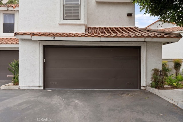 9765 Alburtis Ave Unit 131, Santa Fe Springs, CA 90670 - garage featuring driveway