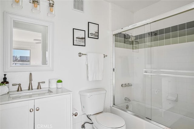 4216 Highland Ave Unit B, Manhattan Beach, CA 90266 - full bath with vanity and enclosed tub / shower combo