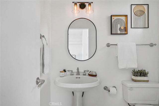 4216 Highland Ave Unit B, Manhattan Beach, CA 90266 - half bath featuring toilet
