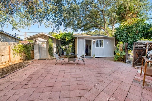 7695 Valle Ave, Atascadero, CA 93422 - view of patio / terrace with an outdoor structure