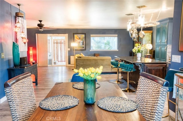 7695 Valle Ave, Atascadero, CA 93422 - dining area with wood finished floors and a ceiling fan