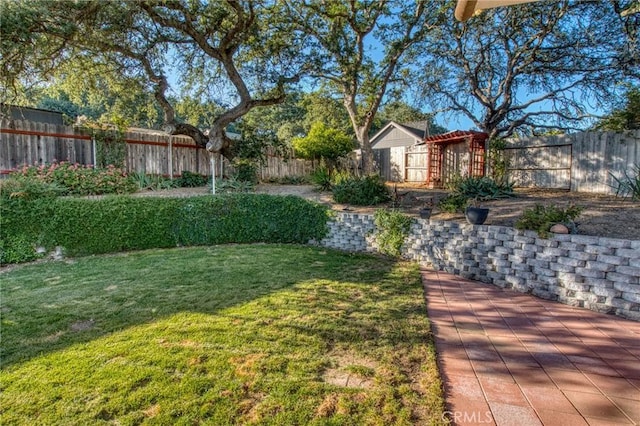 7695 Valle Ave, Atascadero, CA 93422 - view of fenced backyard