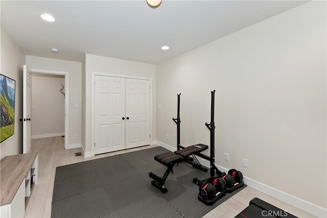 24586 Horst Dr, Crestline, CA 92325 - workout area featuring recessed lighting and baseboards