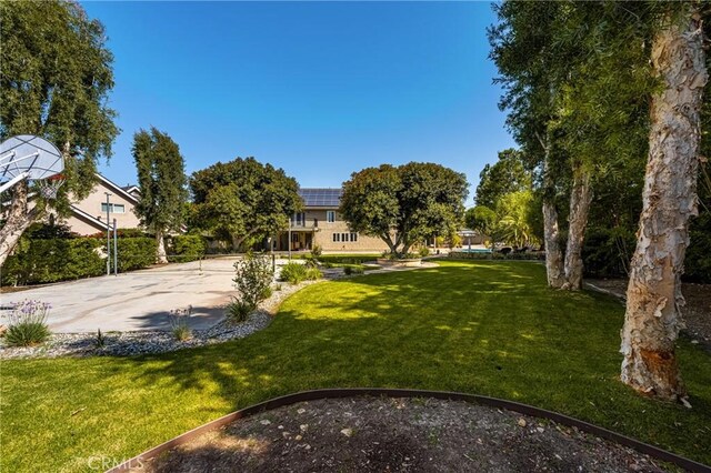 19180 Palm Vis, Yorba Linda, CA 92886 - surrounding community featuring a lawn
