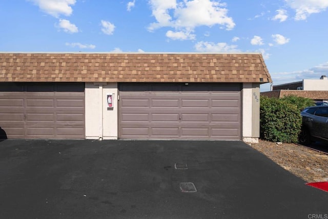218 Holiday Way, Oceanside, CA 92057 - view of garage