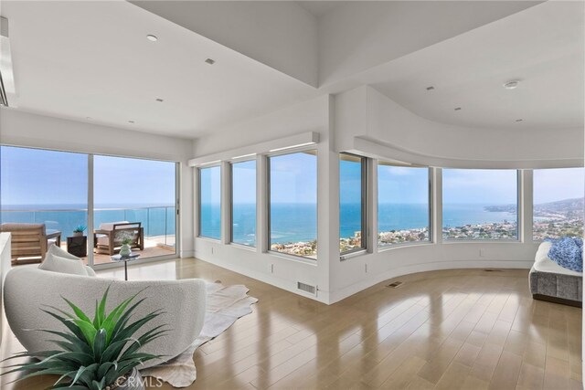 900 Gainsborough Dr, Laguna Beach, CA 92651 - photo 38