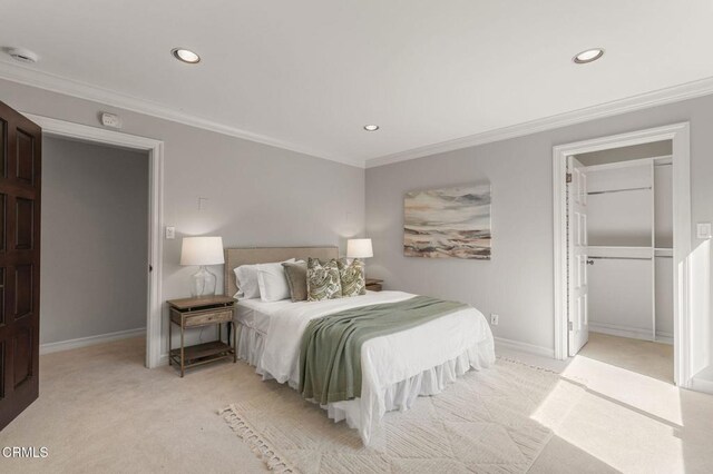 1897 Braemar Rd, Pasadena, CA 91103 - bedroom featuring light carpet, recessed lighting, and crown molding