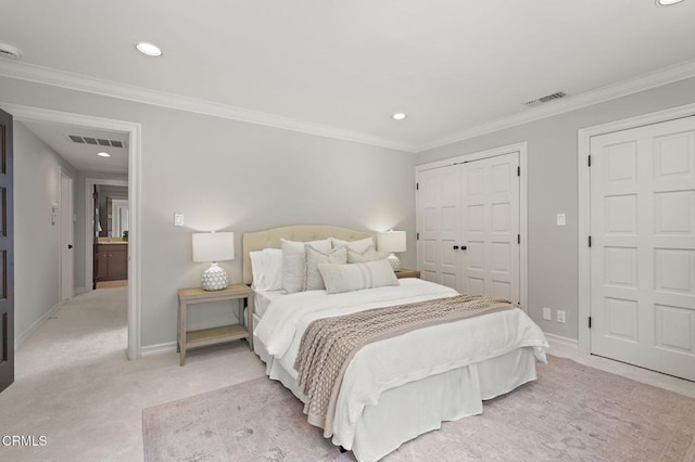 1897 Braemar Rd, Pasadena, CA 91103 - bedroom featuring recessed lighting, crown molding, a closet, and light carpet