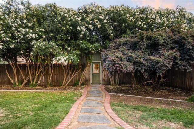 375 E 1st Ave, Chico, CA 95926 - view of yard