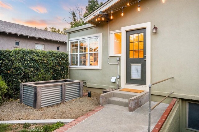 375 E 1st Ave, Chico, CA 95926 - property entrance with stucco siding