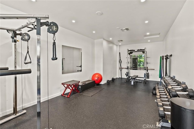27636 S Evergreen Pl, San Pedro, CA 90732 - workout area featuring recessed lighting