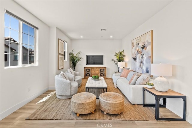 27636 S Evergreen Pl, San Pedro, CA 90732 - living area with wood finished floors and recessed lighting