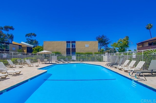 3454 Castle Glen Dr Unit 115, San Diego, CA 92123 - community pool with a patio area