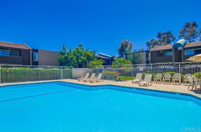 3454 Castle Glen Dr Unit 115, San Diego, CA 92123 - community pool with a patio