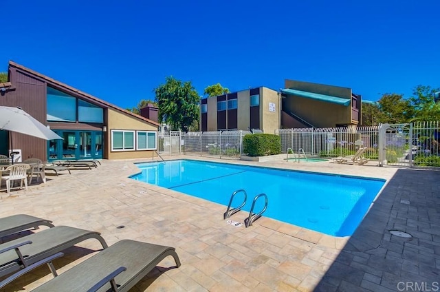 3454 Castle Glen Dr Unit 115, San Diego, CA 92123 - community pool with a patio