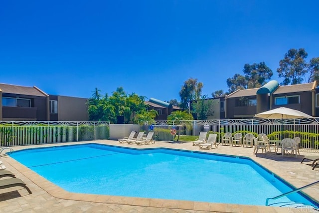 3454 Castle Glen Dr Unit 115, San Diego, CA 92123 - community pool with a patio