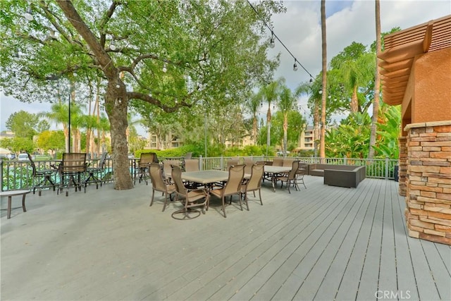 21520 Burbank Blvd Unit 116, Woodland Hills, CA 91367 - deck with outdoor dining space