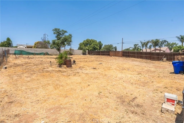 5609 Beach St, Jurupa Valley, CA 92509 - view of yard