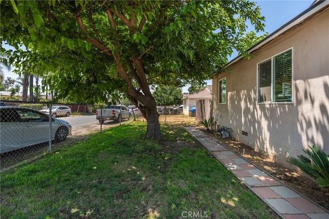 5609 Beach St, Jurupa Valley, CA 92509 - view of yard