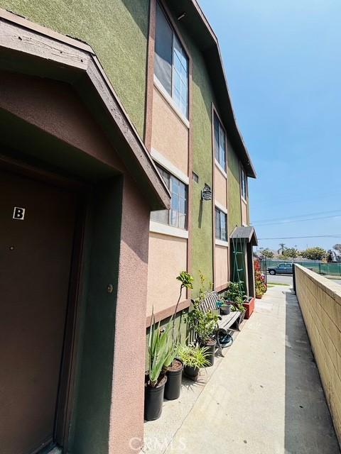 215 S 5th St, Alhambra, CA 91801 - view of side of property with stucco siding