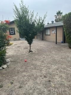 1388 N Lugo Ave, San Bernardino, CA 92404 - view of yard