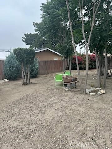 1388 N Lugo Ave, San Bernardino, CA 92404 - view of yard