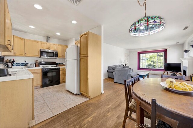 7937 Vantage Ave, North Hollywood, CA 91605 - photo 11