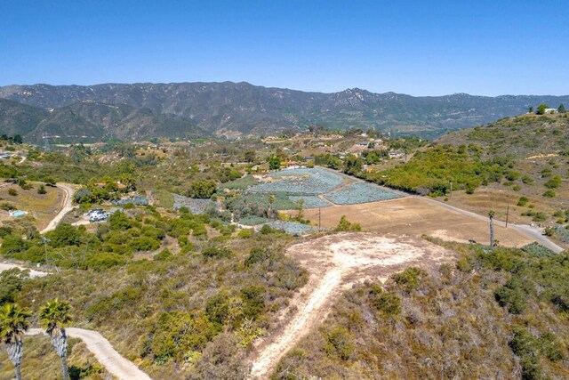 27 Daily Rd, Fallbrook, CA 92028