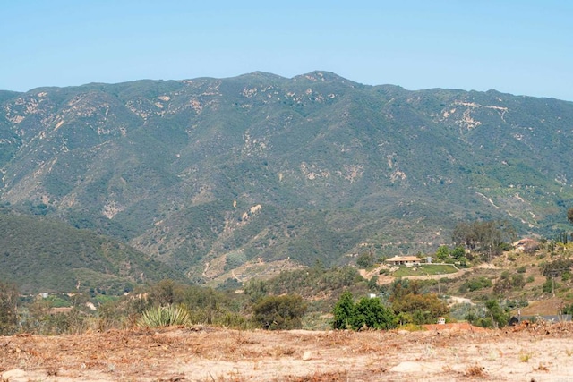 27 Daily Rd, Fallbrook, CA 92028