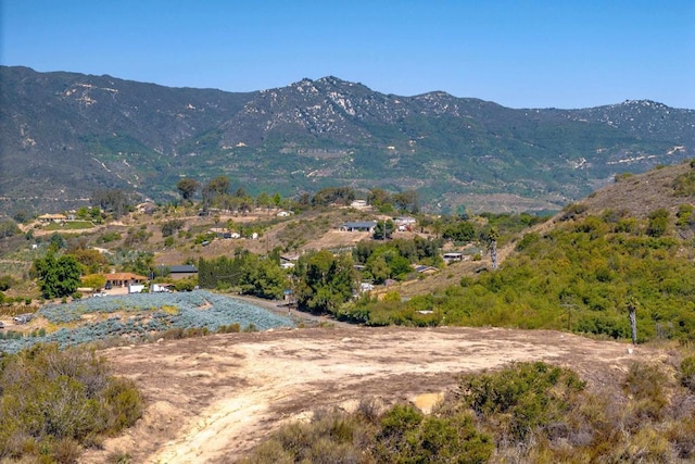 27 Daily Rd, Fallbrook, CA 92028