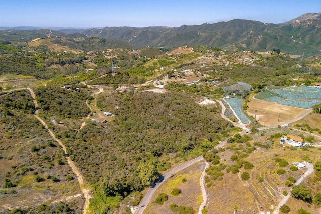 27 Daily Rd, Fallbrook, CA 92028